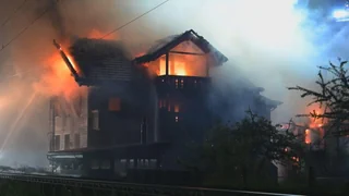 Bärau im Kanton Bern – Grosseinsatz wegen Brand im Emmental – niemand verletzt