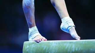 Debütroman «Die Routinen» – Eine Kunstturnerin im zerstörerischen System des Spitzensports