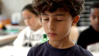 Lebenskompetenz fördern – Achtsamkeit kann Stress im Schulzimmer reduzieren