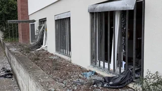 Wohnung unbewohnbar – Luftmatratzen-Explosion verwüstet Wohnung in Aarau