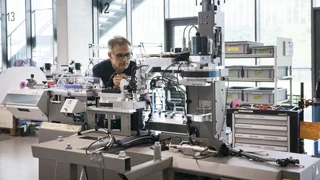 Auswirkungen des Iran-Kriegs – Schweizer Tech-Firmen beobachten besorgt Entwicklungen in Nahost