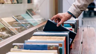 KI und Literatur – Droht der Literatur wegen KI der Untergang?