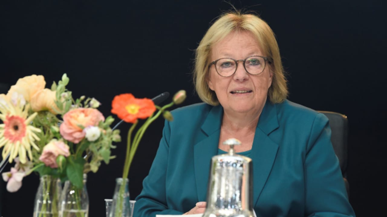 Esther Guyer ist neu offiziell höchste Zürcherin Regionaljournal