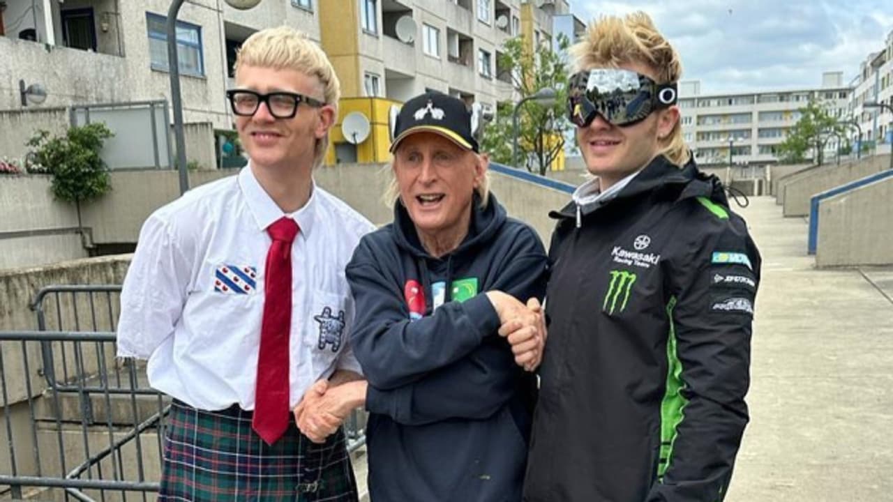 Otto stürmt mit «Friesenjung» die Charts - Hitparade - SRF