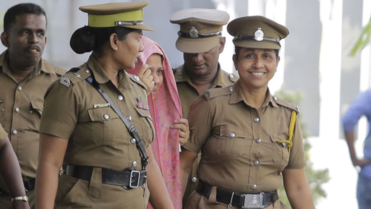 Sri Lanka lässt Angestellte der Schweizer Botschaft frei Info 3 SRF