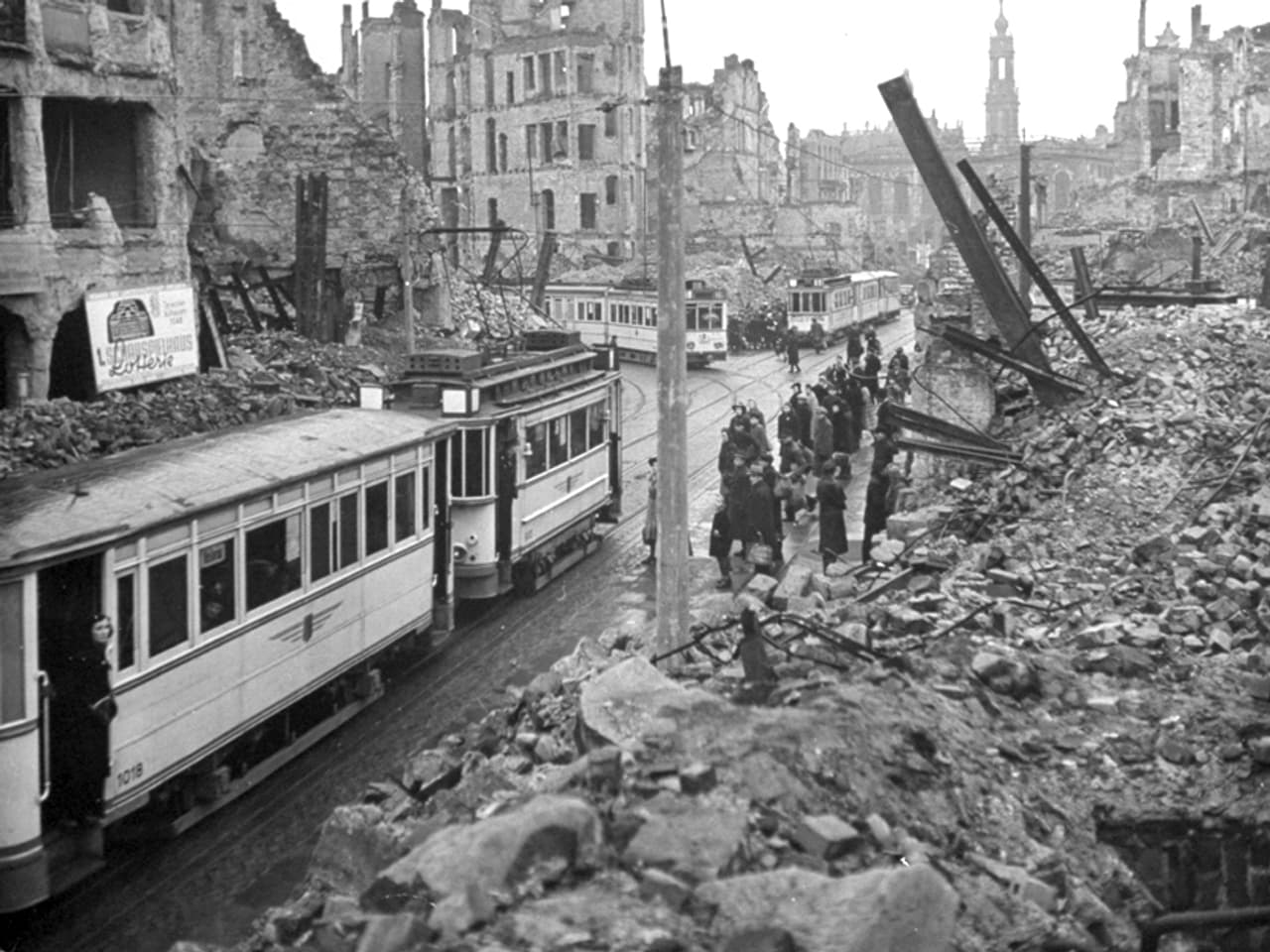  Der Krieg ist aus! - Deutschland musste untergehen, um neu geboren zu Motiv 