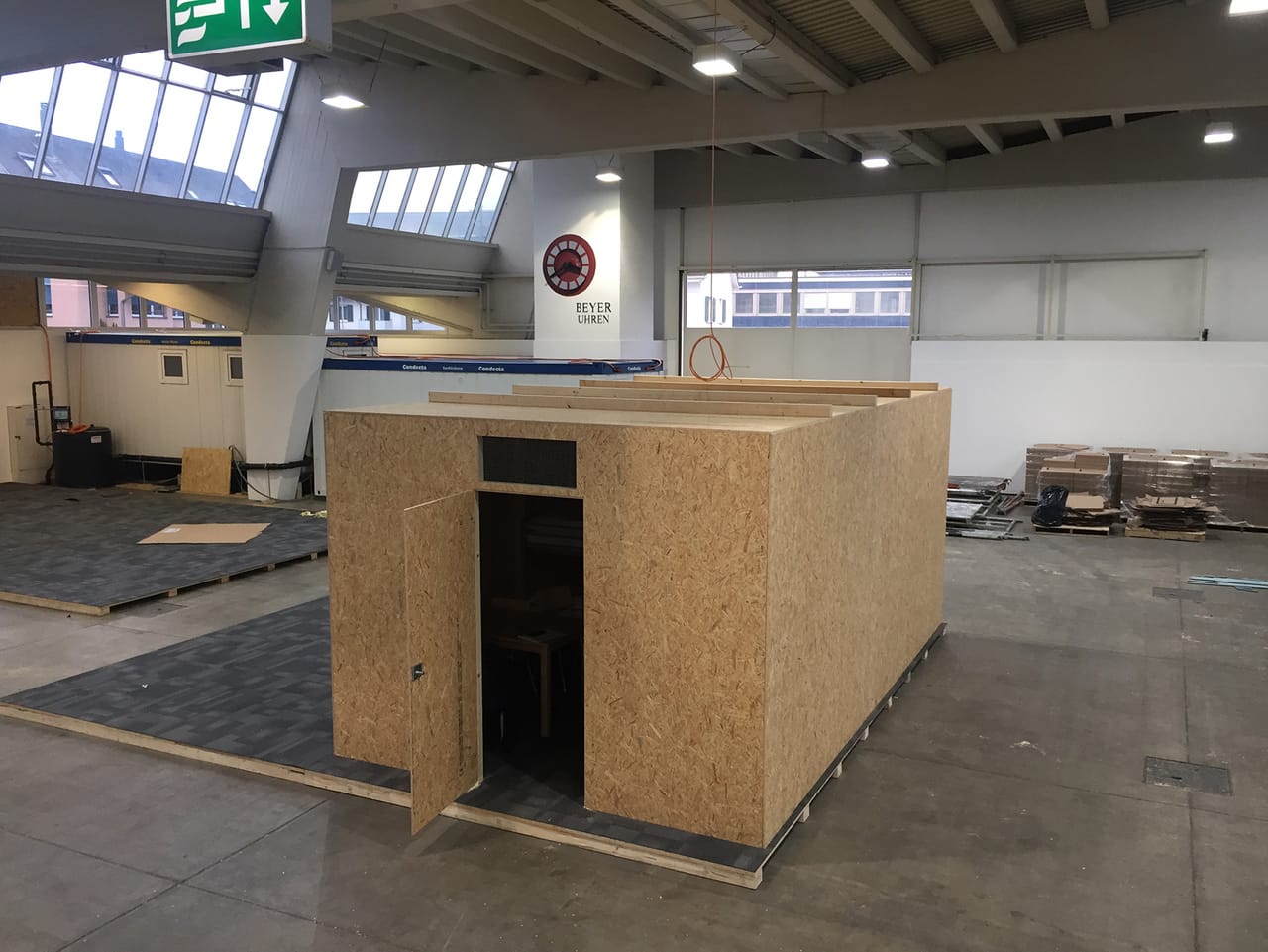 Aargau Solothurn - Spanplatten-Häuschen kein Ersatz für Aargauer Ikea