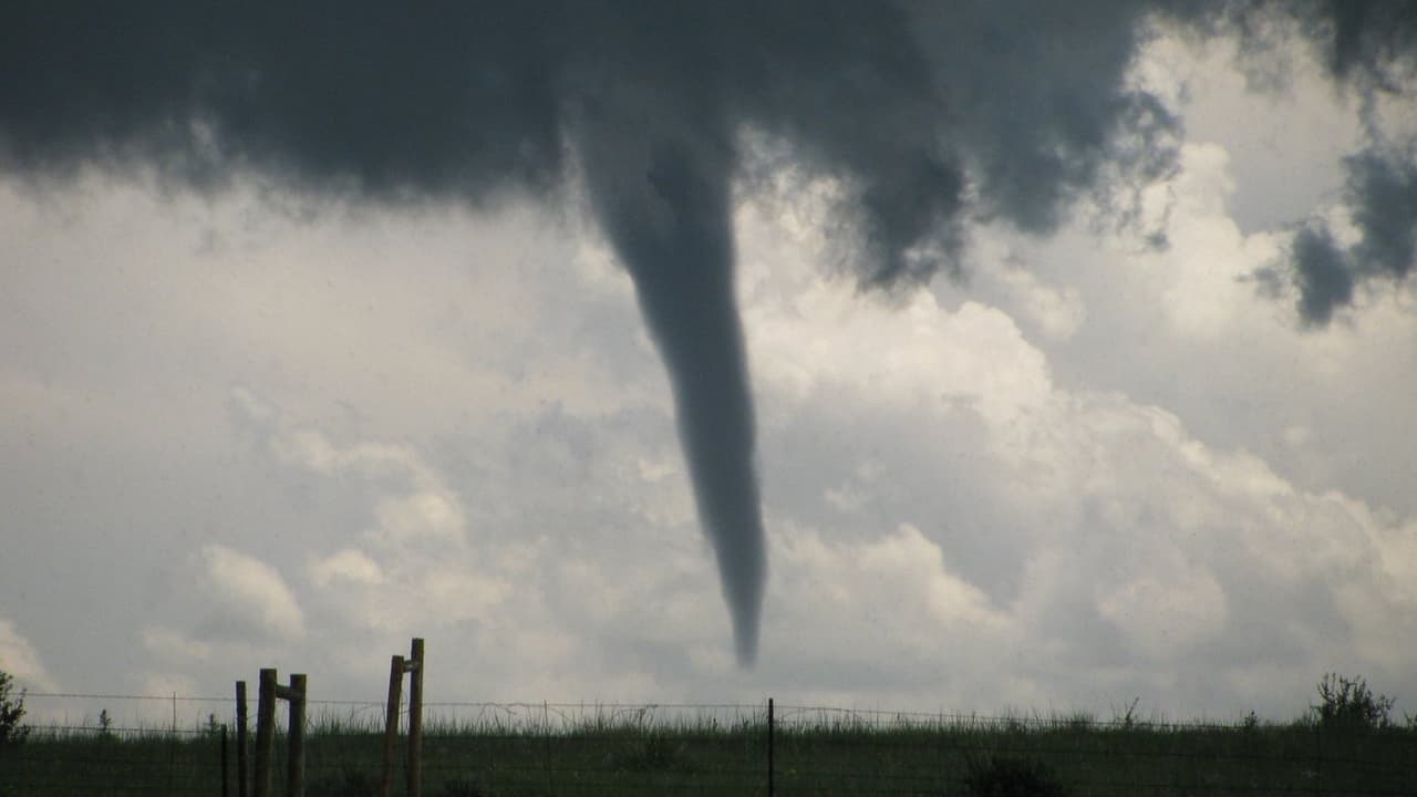 Fünfmalklug Wie entsteht ein Tornado? Einstein SRF