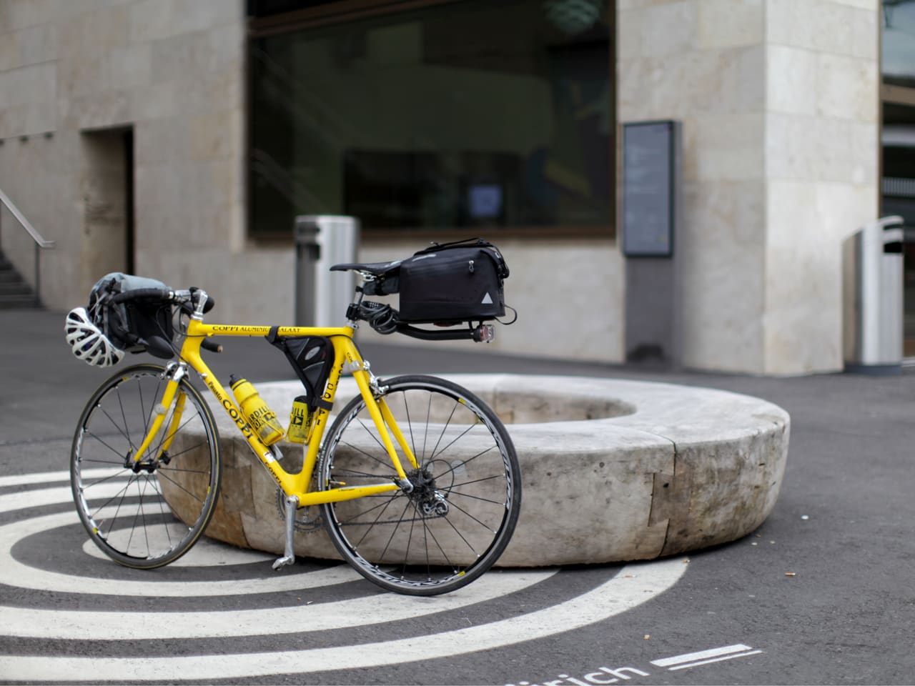 ein fahrrad legt 5 1 4 umdrehungen zurück