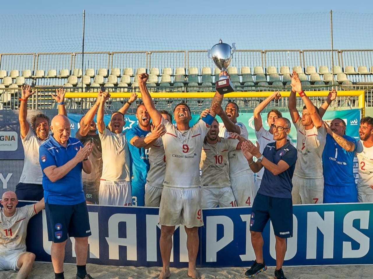 Euro Beach Soccer League Schweizer BeachsoccerNati holt europäische