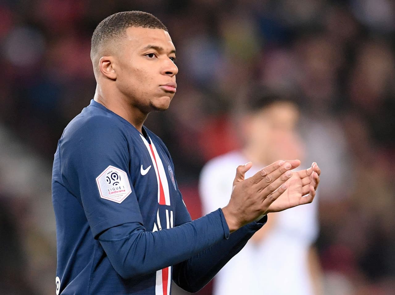 Internationale FussballNews PSG bangt um Einsatz von Mbappé Sport