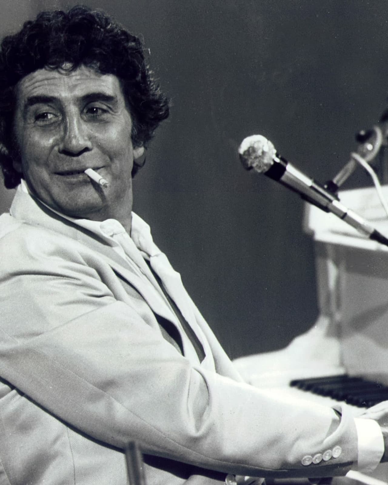 Gilbert певец. Жильбер натали. Gilbert певец. Жильбер натали. Жильбер натали.