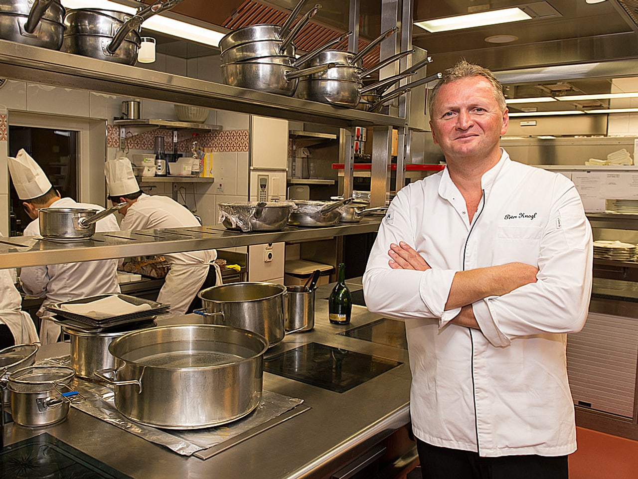 Гребешки мишлен. Мишлен рестораны кухня. Мишлен рестораны кухня. Мишлен рестораны кухня. Шеф повар ресторана мишлен.