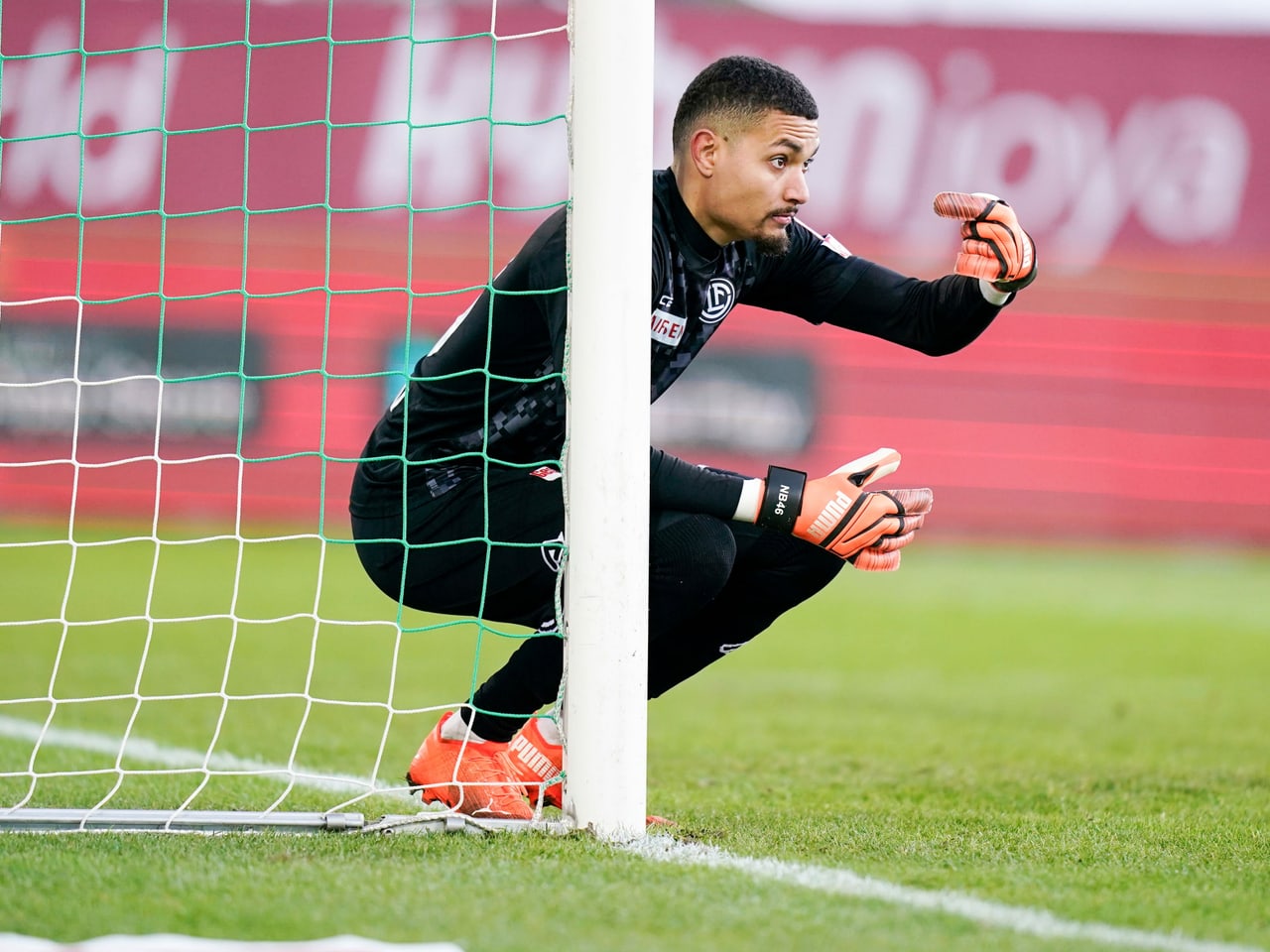 LuganoGoalie Noam Baumann Über Umwege in die Super League und bald