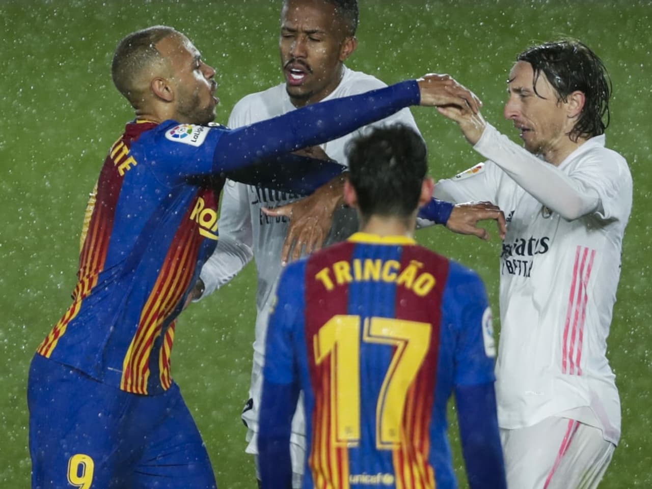 Wegen Super-League-Plänen - Uefa eröffnet Verfahren gegen ...