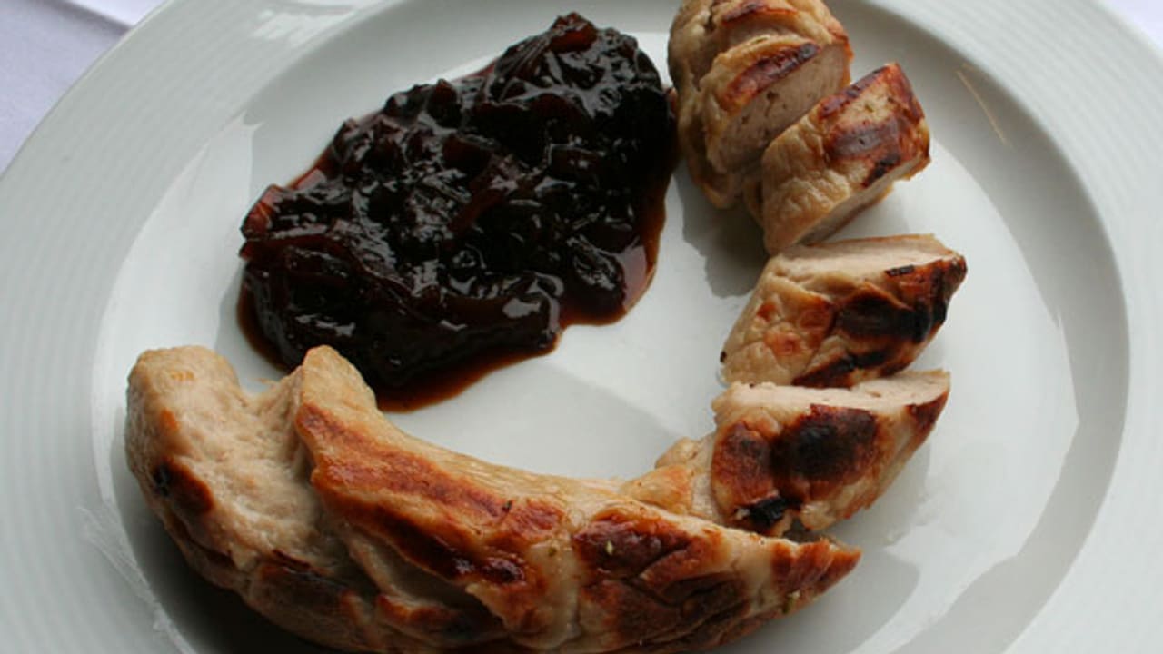 Rezepte «SRF bi de Lüt Live» Glarner Kalberwurst mit ZwiebelZwetschgenchutney SRF bi de