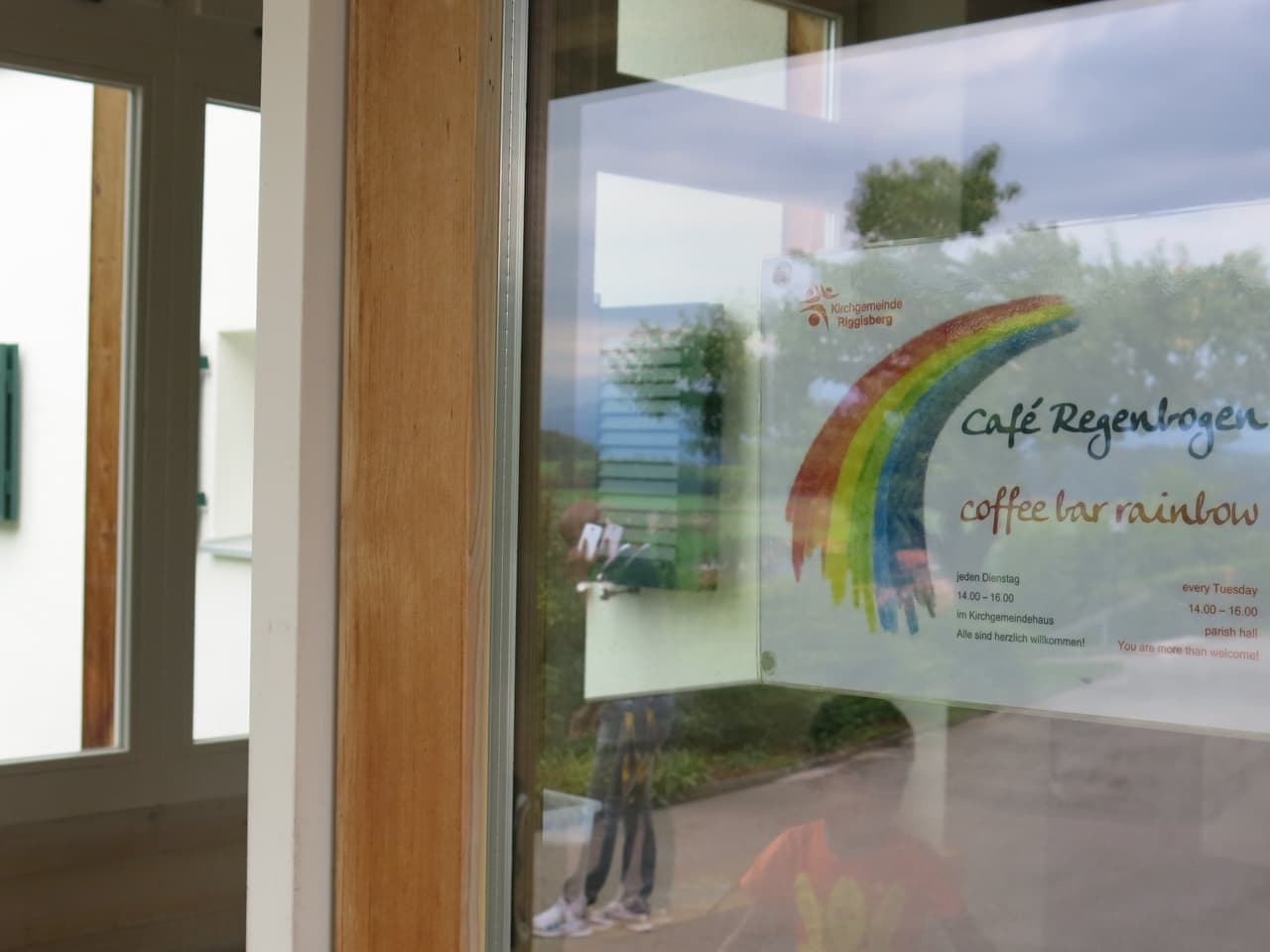 Bern Freiburg Wallis - «Café Regenbogen» - das Symbol für eine
