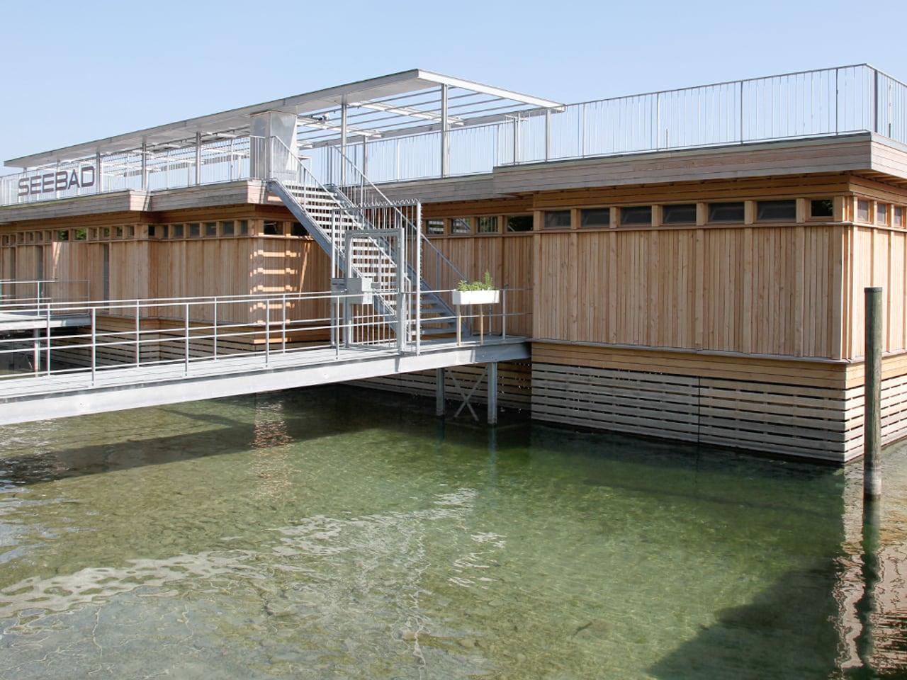 Gesellschaft & Religion Das Freibad ein einzigartiges Kulturgut