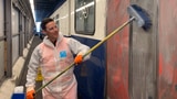 Graffiti am Zug: So teuer bezahlen ÖV-Reisende die Reinigung (Artikel enthält Audio)