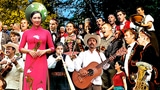 Video «Volkskulturfest «Obwald» – Ur-Klänge vor idyllischer Kulisse» abspielen