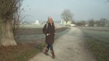 Video «Mit Eva Wannenmacher auf dem Hugenottenweg bei Lenzburg» abspielen