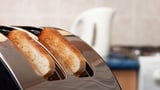 Billig- oder Luxus-Bräuner? Toaster im Test (Artikel enthält Video)