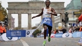Bekele verpasst Marathon-Weltrekord um 2 Sekunden (Artikel enthält Video)
