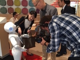 Video «ECO Spezial: Wenn Roboter Menschen ersetzen» abspielen