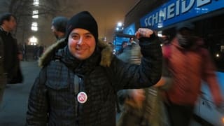 Die Mitarbeiter geben sich vor dem Aufbruch kämpferisch: Sie wollen ihre Arbeitsstelle in Zuchwil verteidigen. Die Mitarbeiter geben sich vor dem Aufbruch kämpferisch: Sie wollen ihre Arbeitsstelle in Zuchwil verteidigen.