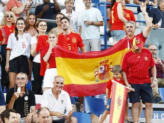 Spanische Fans im Stadion. Spanische Fans im Stadion.