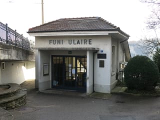Die Oberstation, bei Funiculaire fehlt das «C».