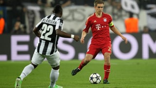 Kwadwo Asamoah (l.) muss mit Juve gegen Bayern München mit Philipp Lahm ran.