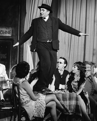Ruedi Walter 1968 im Corso, in seiner Paraderolle als Heiri. 