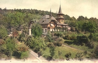 Eine alte Postkarte zeigt das erste Dolder Waldhaus.