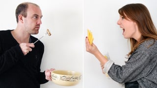 Fondue-Fan Moritz Conzelmann versus Raclette-Queen Simona Caminada.