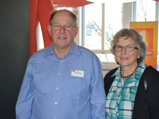 Hans Nikles mit Ehefrau Margrit im Studio von Radio SRF 1.