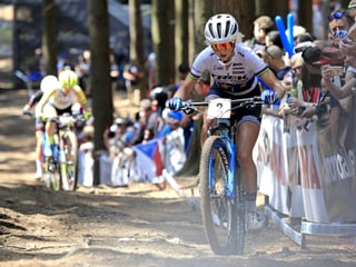 Mountainbikerin Neff. Mountainbikerin Neff.