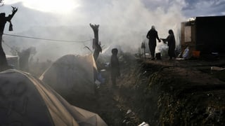 Flüchtlingslager auf Lesbos Flüchtlingslager auf Lesbos