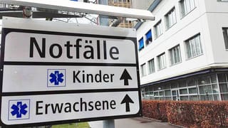 Notfallschilder des Kantonsspitals Aarau Notfallschilder des Kantonsspitals Aarau