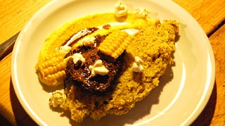 Brasato mit Polenta und Ivo’s Mais-Variationen