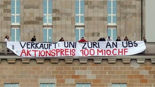 Im April 2012 demonstrierte die Juso gegen das Sponsoring der UBS an der Uni Zürich. 