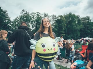 Hier wird ganz viel Liebe verteilt - noch bevor die Tore überhaupt offen sind.