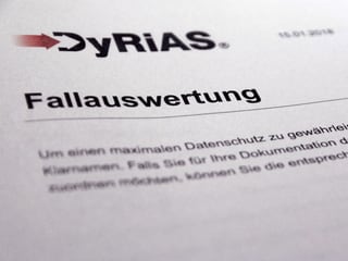 Dyrias-Intimpartner ist eine Online-Software, bei der 39 Ja-Nein-Frage beantwortet werden müssen. Am Ende spuckt das System eine «Fallauswertung» aus, die sich auch ausdrucken lässt. Ein Beispielexemplar liegt SRF vor.