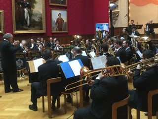 Brass Band an Konzert in nobler Halle.