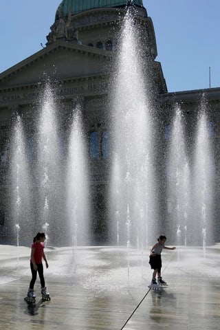Das Wasserspiel in Betrieb. Das Wasserspiel in Betrieb.