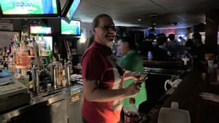Transgender-Frau im Vicky's in South Bend Transgender-Frau im Vicky's in South Bend