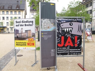 Plakate zu den Initiativen in der Satdt Schaffhausen.