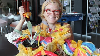 Silvia Meister mit Gewinnerkorb. Silvia Meister mit Gewinnerkorb.