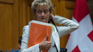 Finanzministerin Widmer-Schlumpf nach der Abstimmung zur Lex USA im Nationalrat. Finanzministerin Widmer-Schlumpf nach der Abstimmung zur Lex USA im Nationalrat.