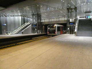 Waggon der neuen U-Bahn in einem U-Bahn-Tunnel der «Noord/Zuidlijn».
